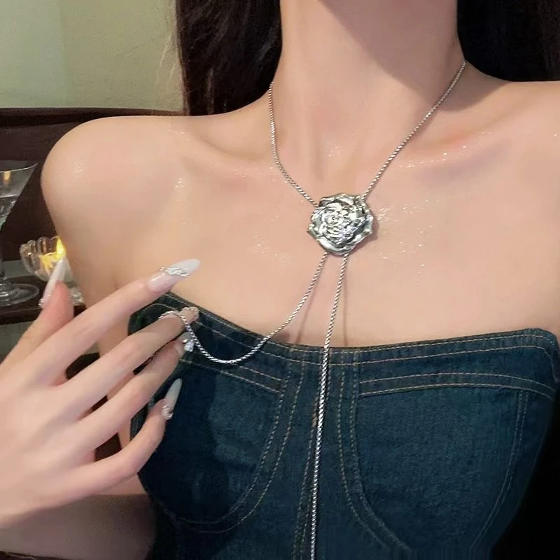 钛钢项链 纯欲风抽拉式玫瑰花项链多戴款甜酷锁骨链百搭颈链配饰.