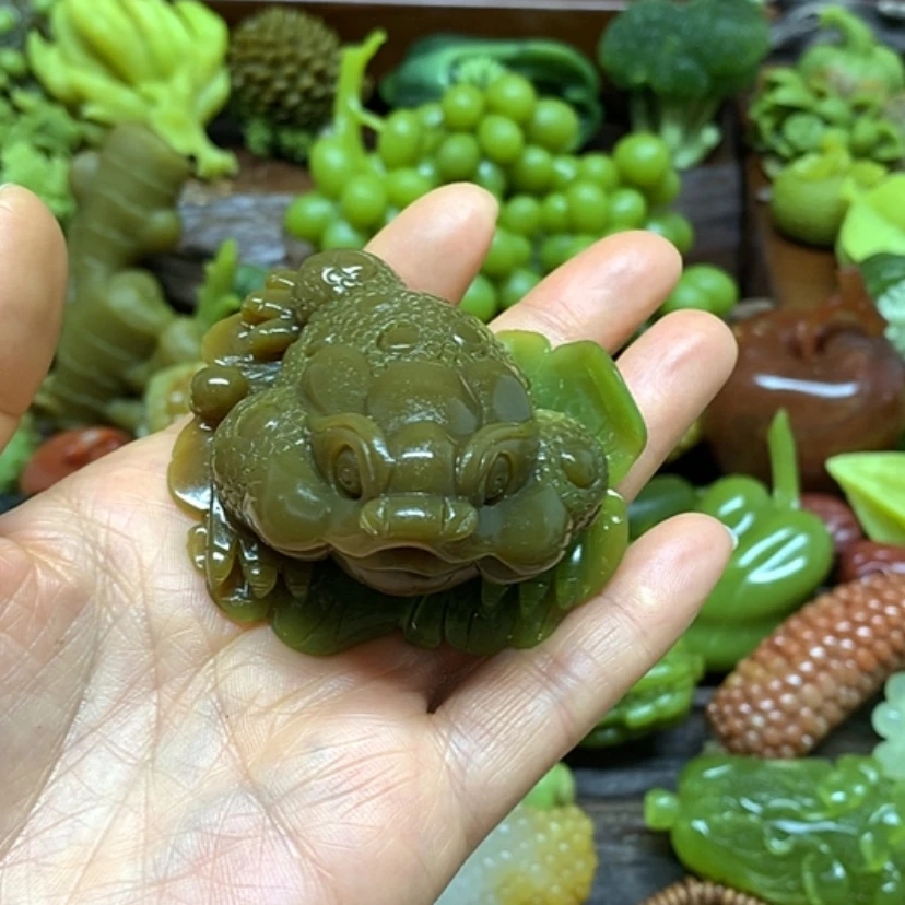 【闪购商品】蛇纹石玉手把未镶嵌濩*