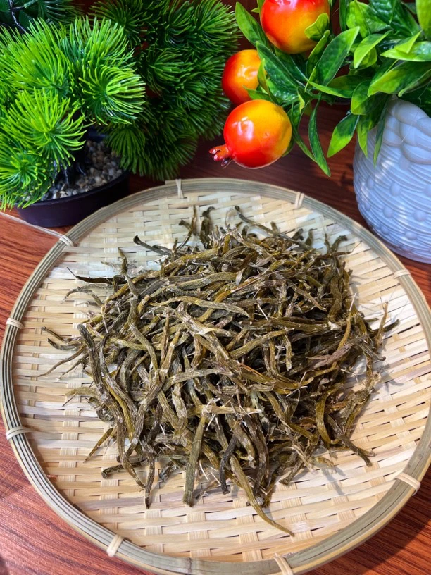 大山深处 珍虫石斛条