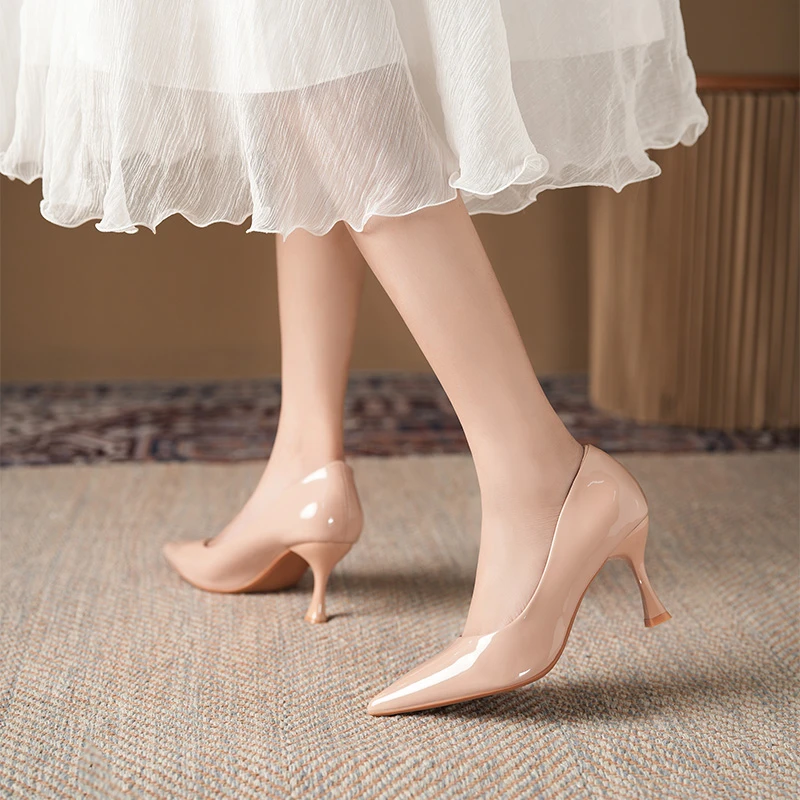 2024新款秋季法式高跟鞋女气质百搭尖头时尚浅口漆皮细跟职业单鞋