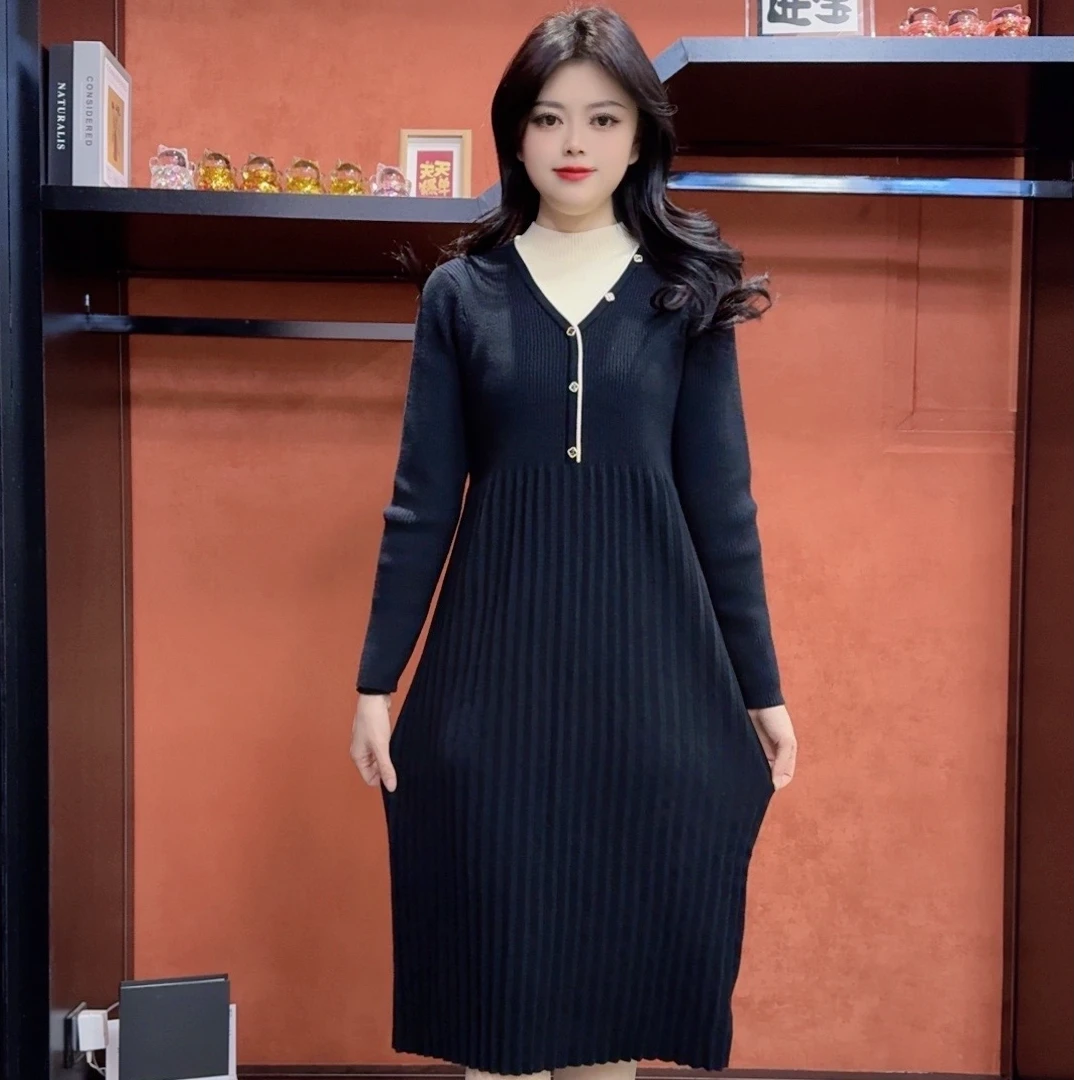 18 DD秋冬新款气质时尚显瘦百搭大码洋气毛衣针织连衣裙