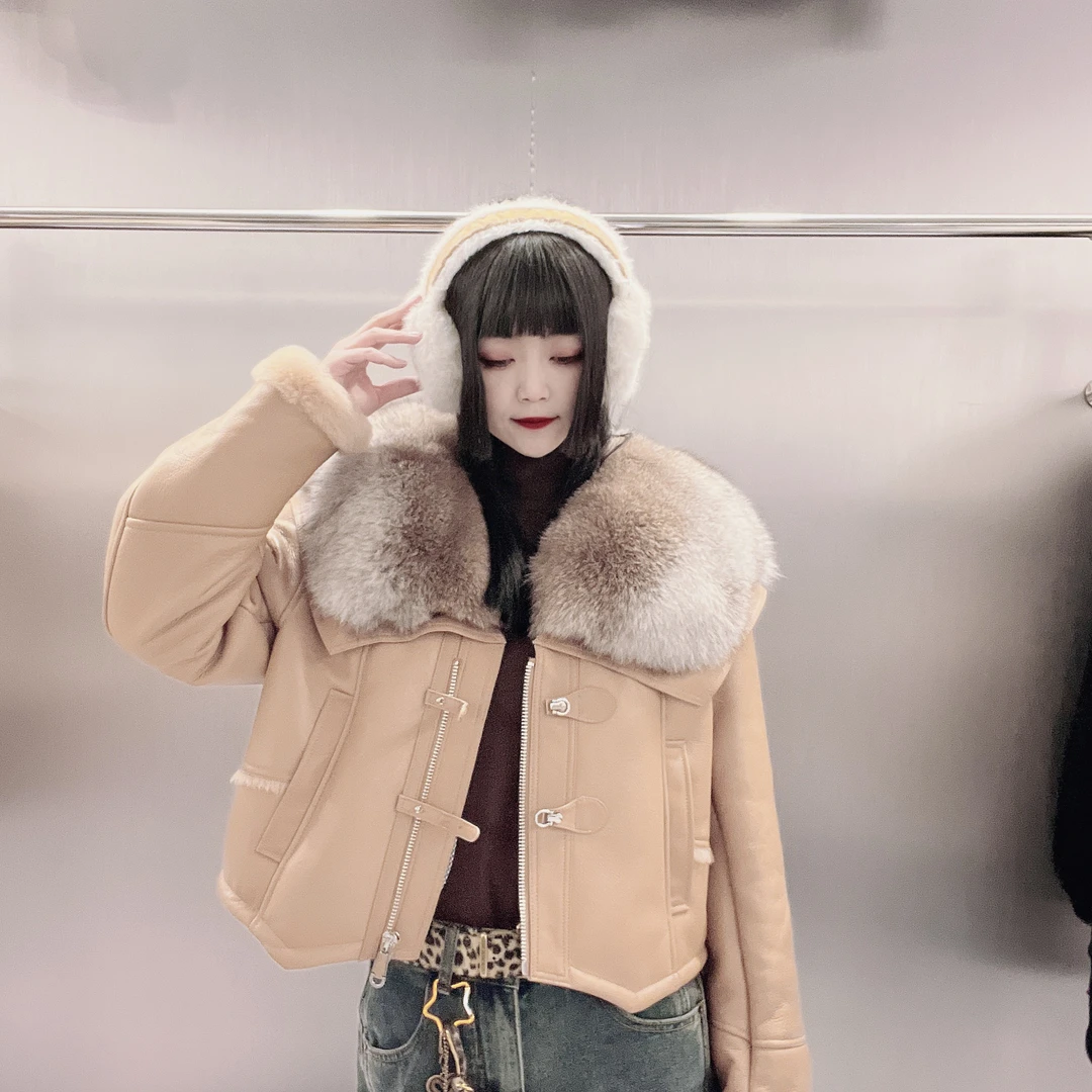 媛媛.Mashadini | 微云似梦 24福利款冬季皮毛一体外套-99901