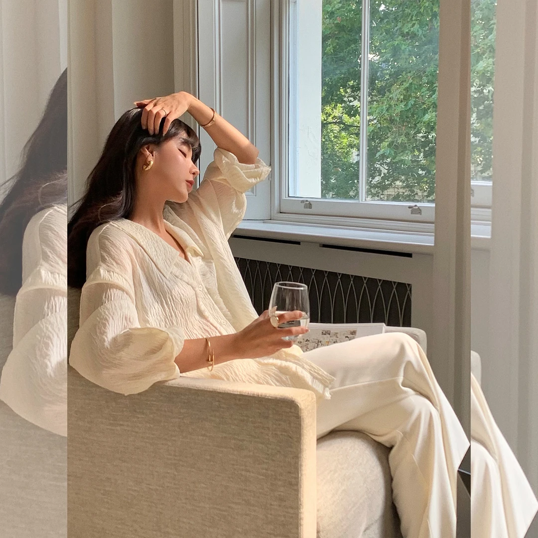 施薇靓【现货】高级自然皱 流苏小v领衬衫女秋新款褶皱感小衫