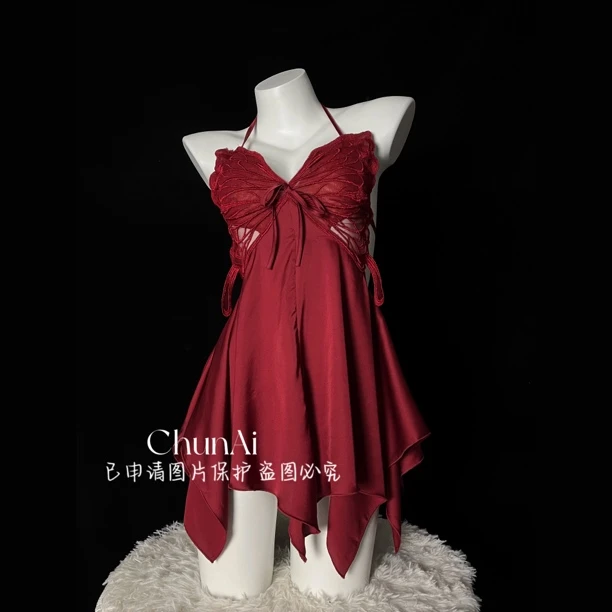 ChunAi战衣：蝴蝶刺绣缎面吊带挂脖红色绑带法式睡裙自带胸垫大码