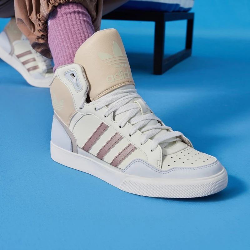 阿迪达斯官方三叶草 女款经典运动板鞋 adidas EXTABALL ID6073