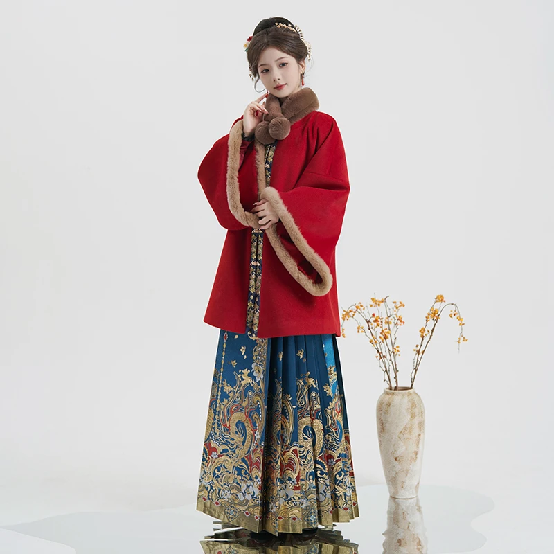 揽风华 岁岁 红色 昭君袄 圆领披袄上衣 新款2024