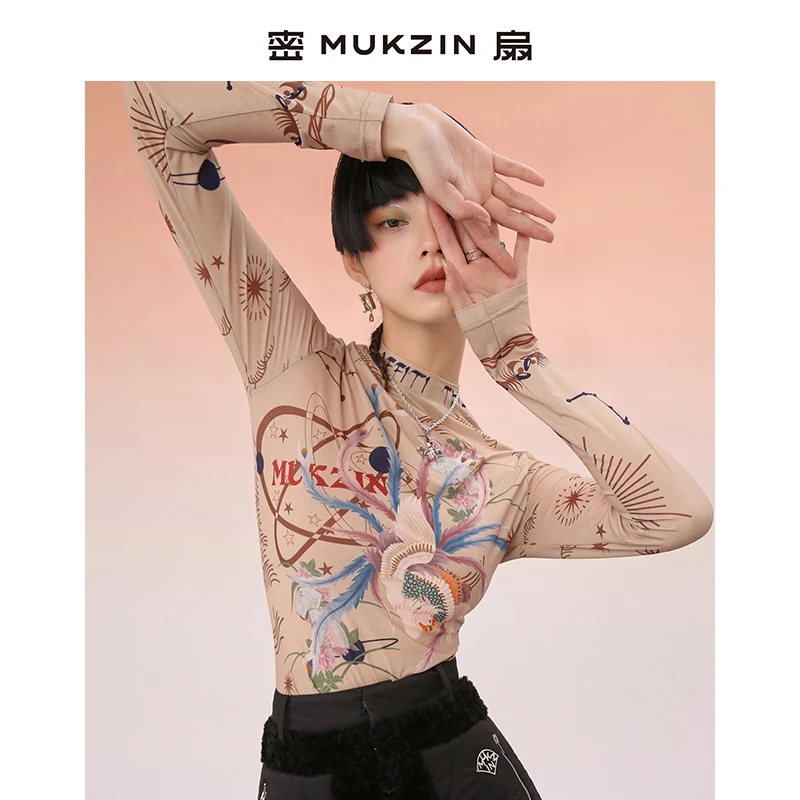 密扇2022秋冬新款占星公园印花修身显瘦高领亲肤时尚打底针织衫