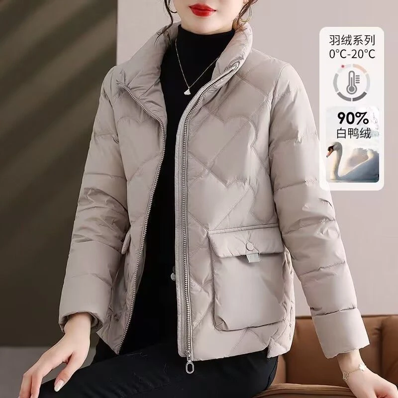 秋冬新款轻薄羽绒服女士短款时尚立领休闲高端洋气小个子外套百搭