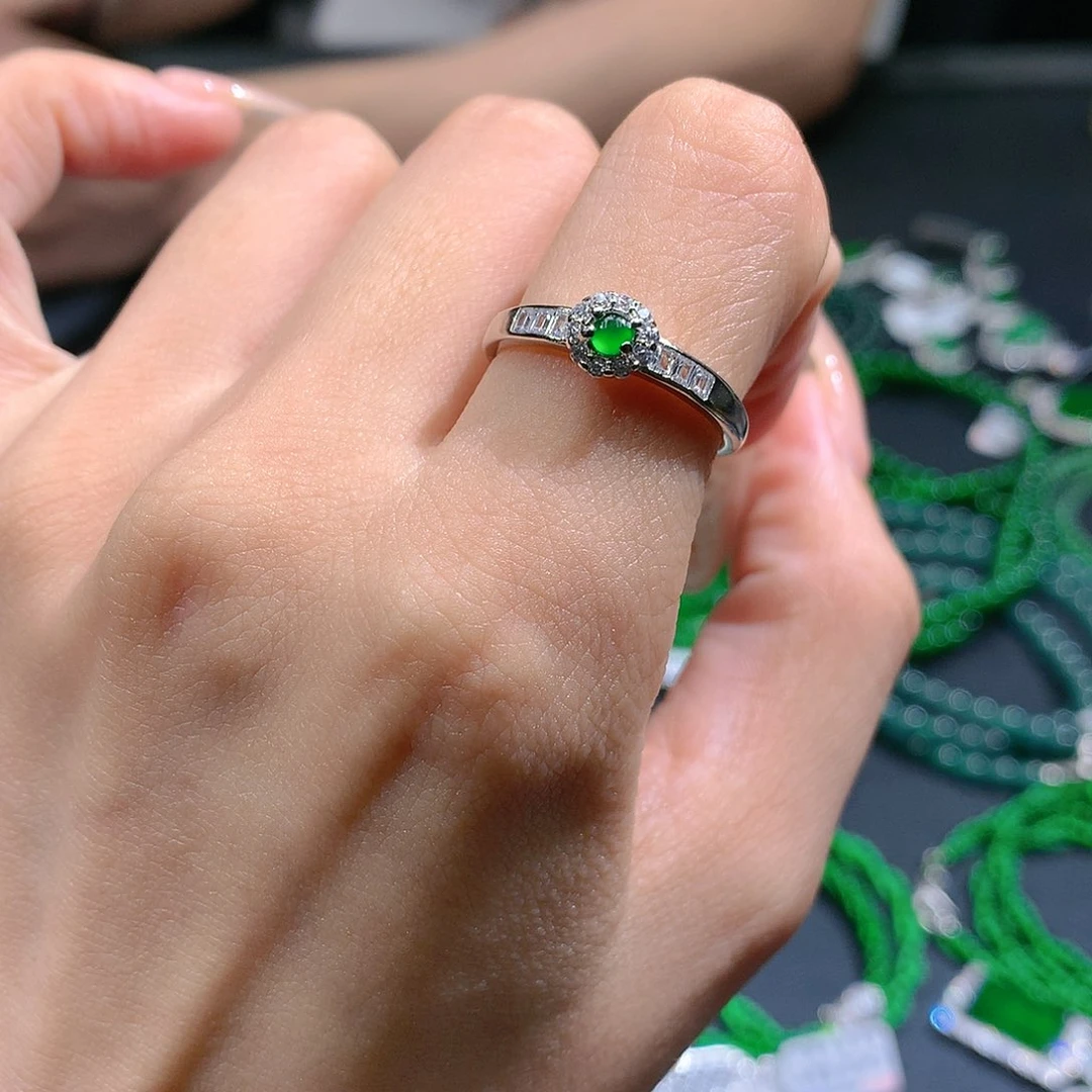 翡翠手串未镶嵌翡翠