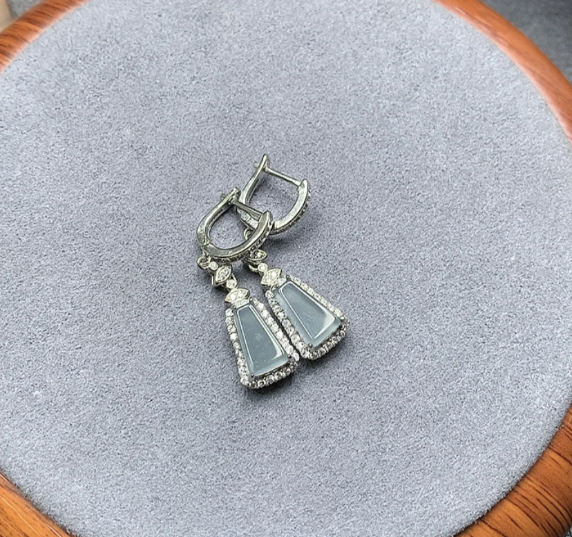 YG20-120天然翡翠A货耳饰多样性发其一