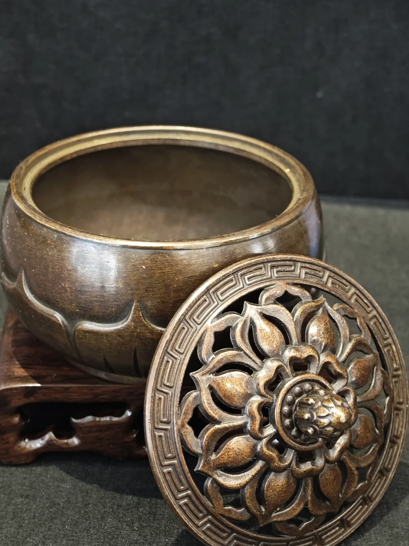 莲花大熏炉铜摆件