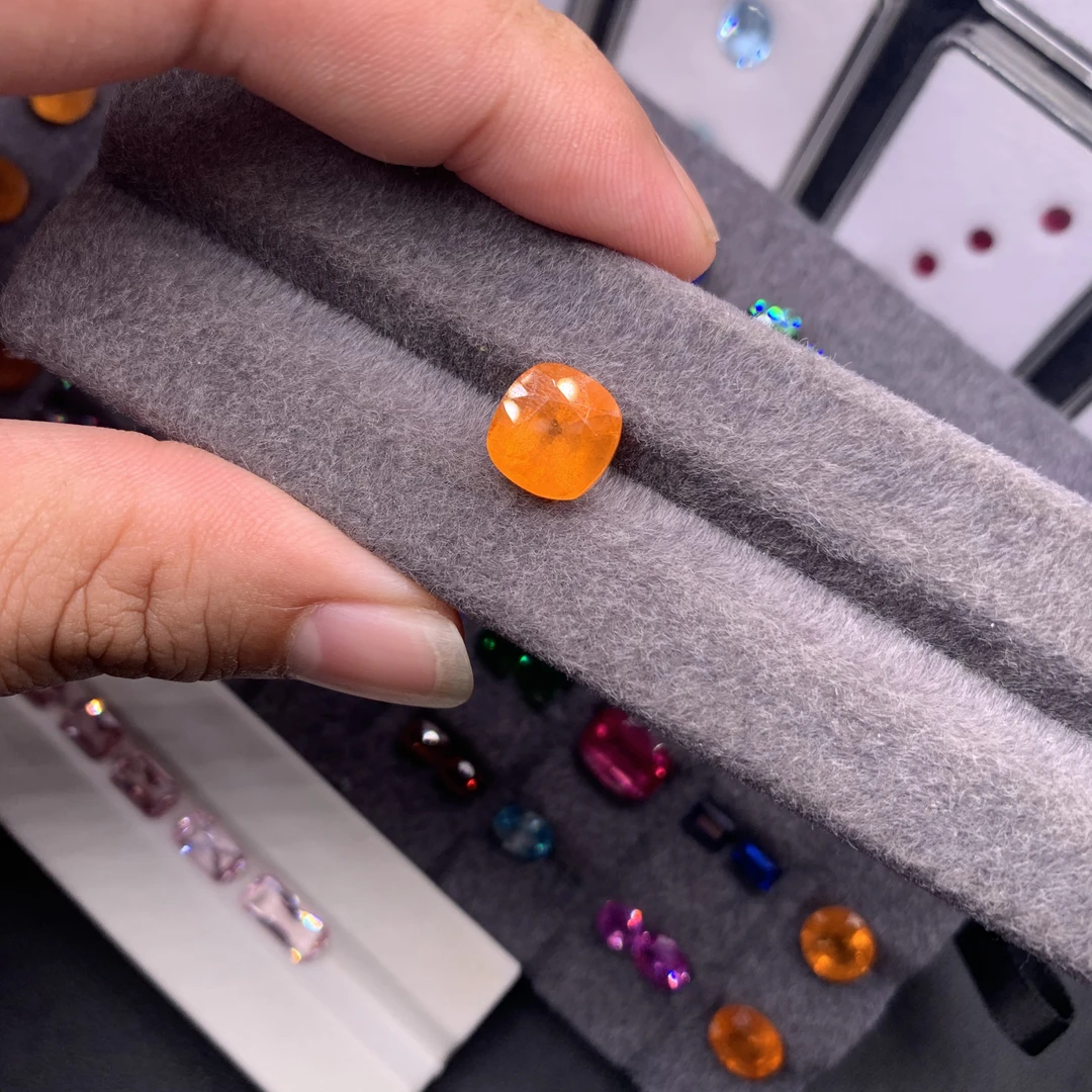 7.32克拉芬达石石榴石10.2*9.7尺寸