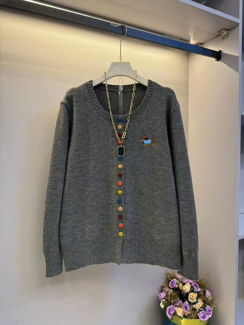 欧货新款遮肉显瘦气质百搭时尚女人衫