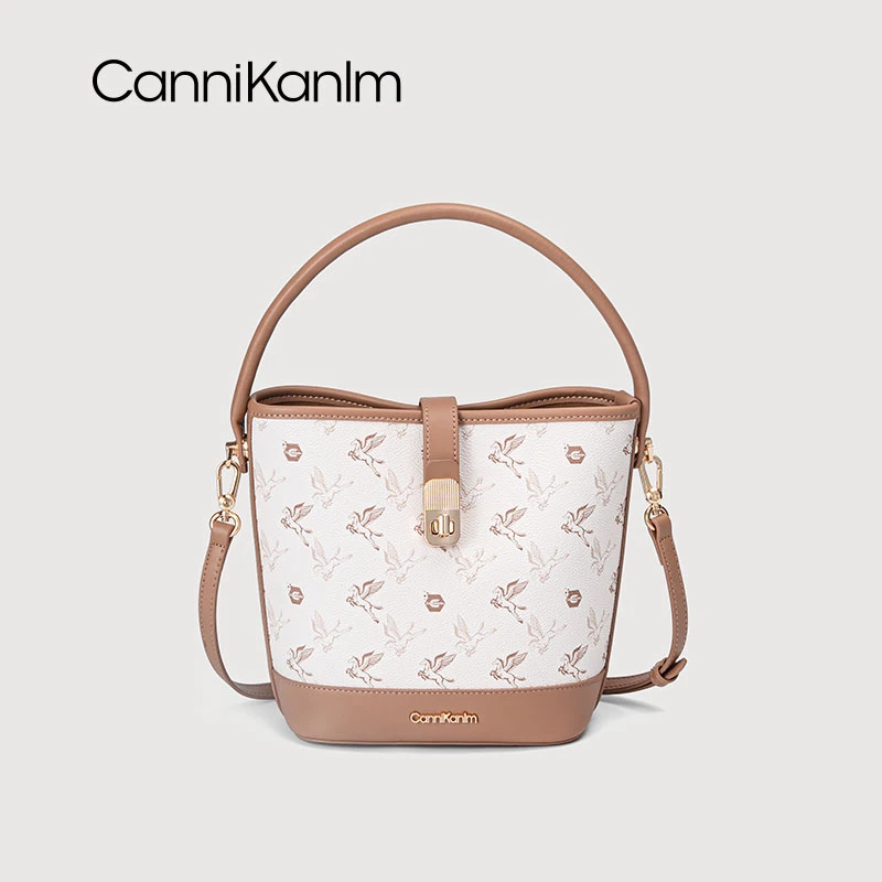 CanniKanlm飞马手提水桶包女2024新款高级质感复古通勤单肩斜挎包