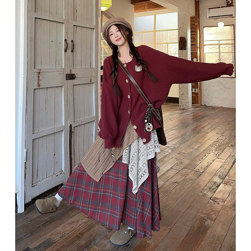 简约花边长袖开衫外套拼接长款半身裙秋冬宽松百搭红色复古两件套