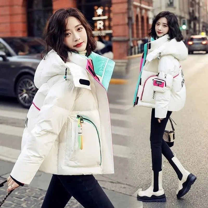 波司登爆款白鸭绒羽绒服女冬季短款免洗字母亮面加厚撤柜面包服