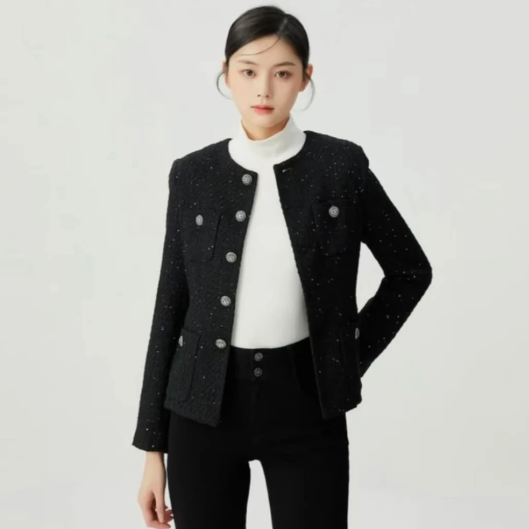 新款时尚轻奢女士时髦精致实穿气质小香短款外套 1400722