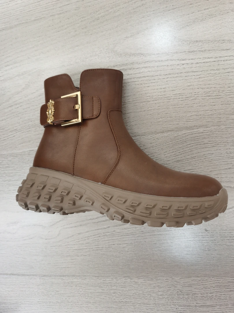 自由漫步2023秋季新款休闲靴子女鞋小靴子