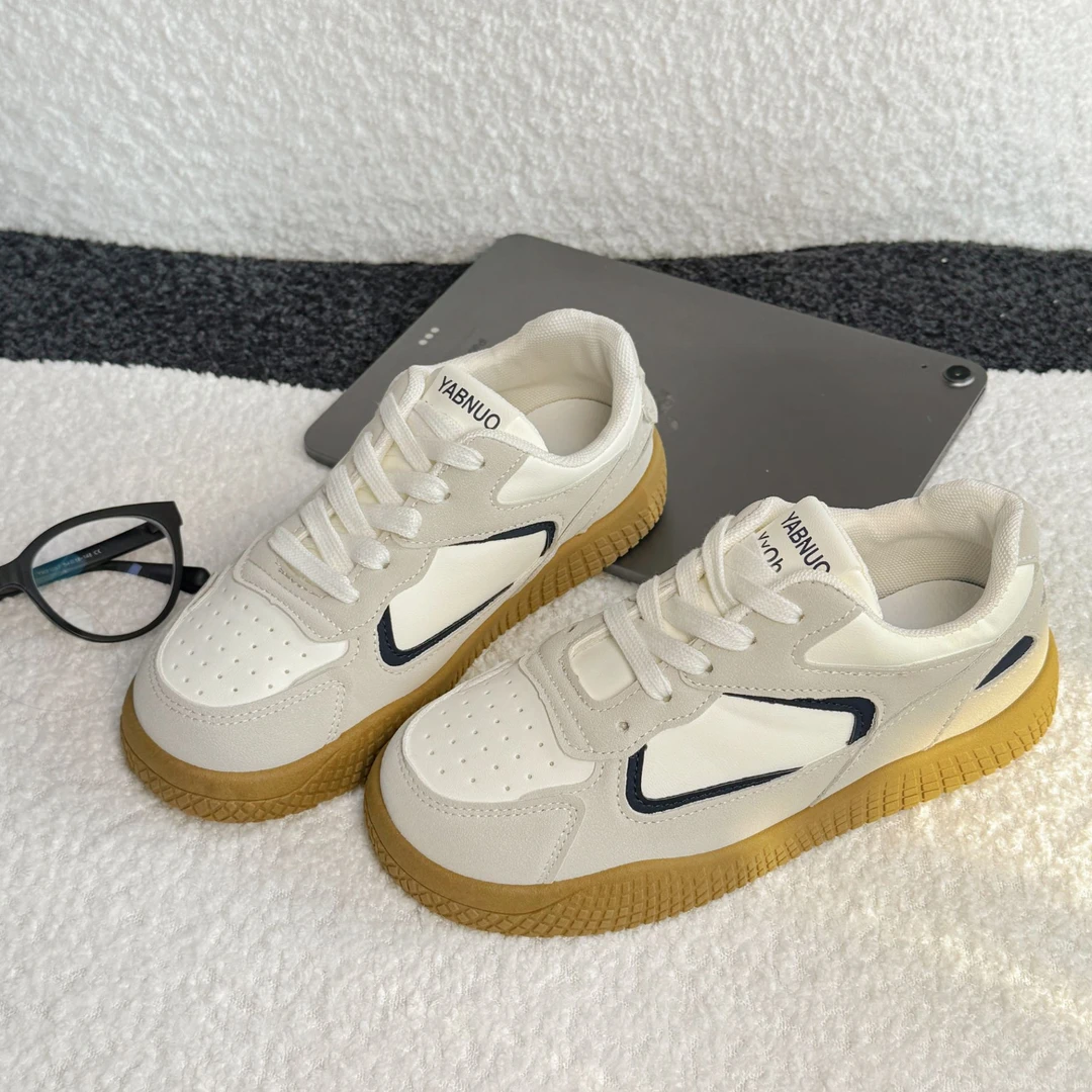 复古百搭白色板鞋2025春季新款女鞋学院风休闲鞋学生小白鞋德训鞋