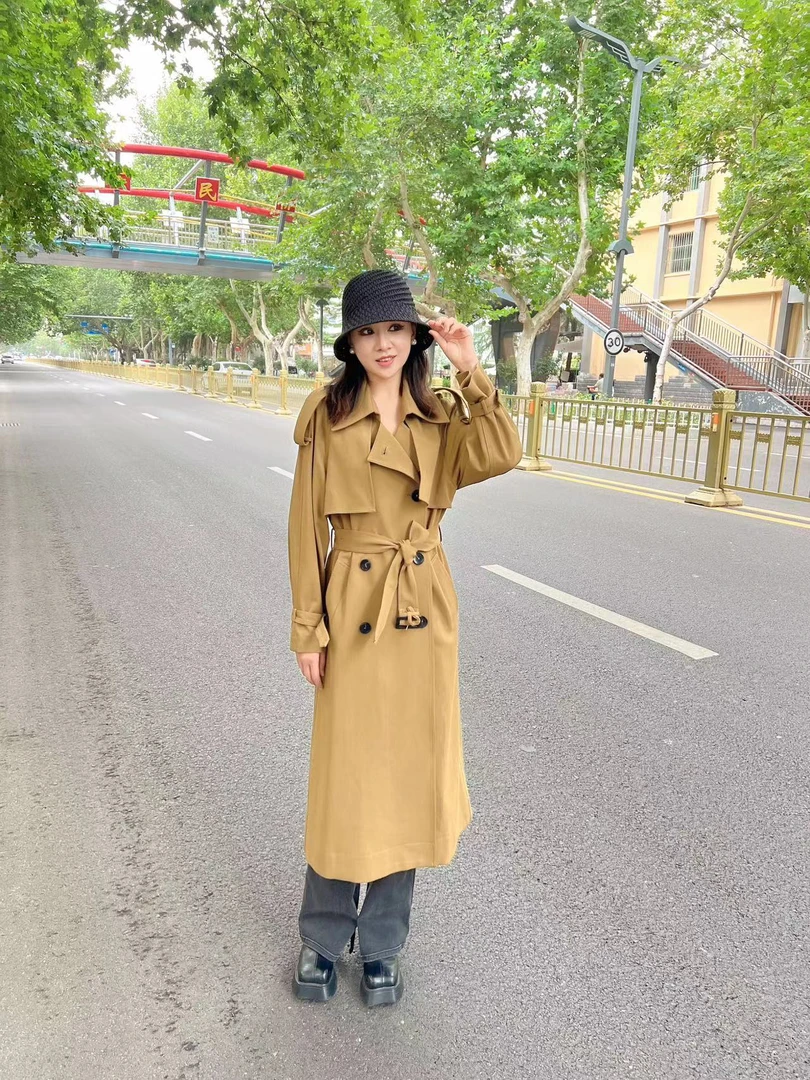 易缔媤绿色风衣AD43003