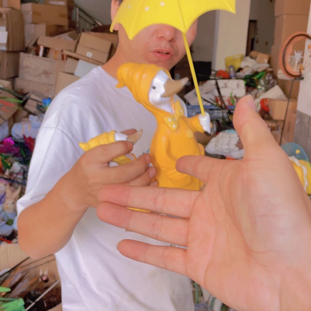 【闪购商品】树脂打伞母子鸭摆件