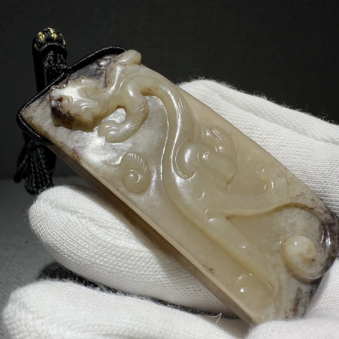和田白玉~浮雕螭龙文带扣