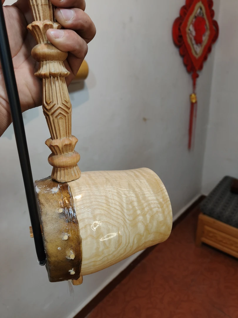云南滇西北高原木料制作的弦子