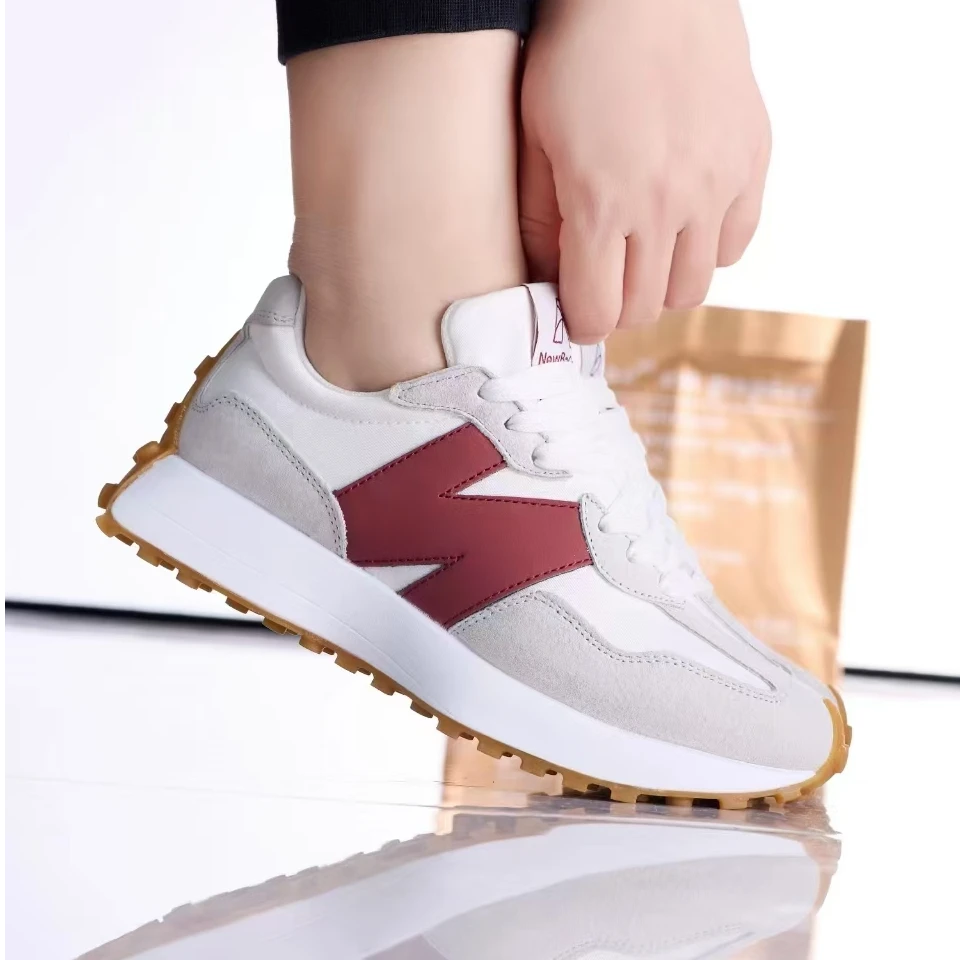 国潮流行真皮情侣男女通款时尚百搭运动鞋