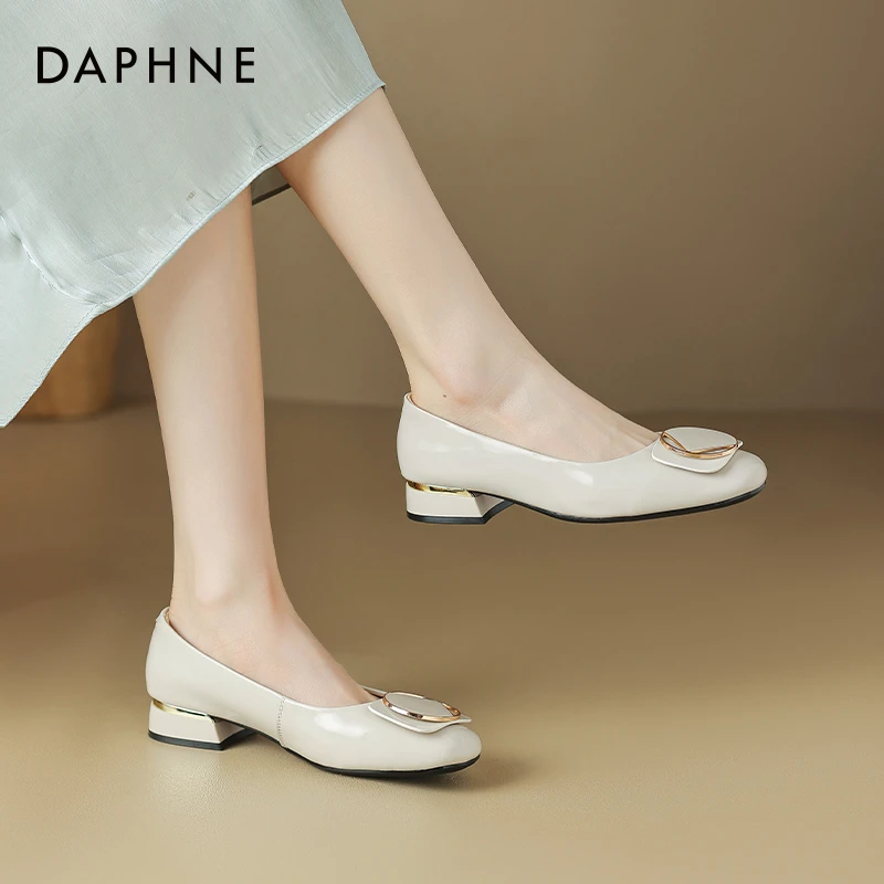 达芙妮羊皮浅口单鞋女2025新款春夏真皮低跟妈妈鞋平底中年软底鞋