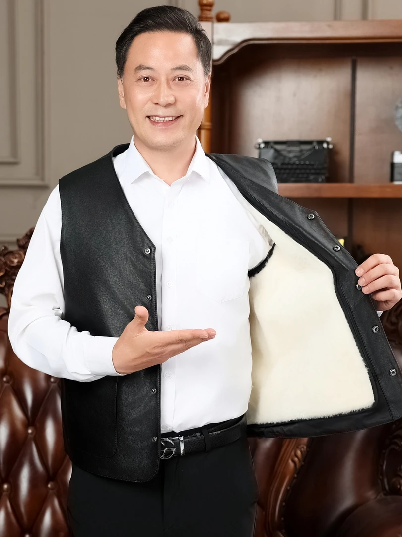 牛皮马甲羊皮毛一体内胆纯色男士秋冬款保暖黑色加厚休闲冬季