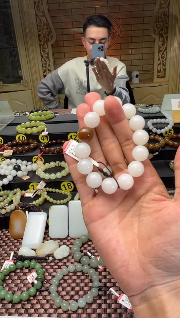 【闪购商品】和田玉手串未镶嵌且末料天泰白玉手串卡15