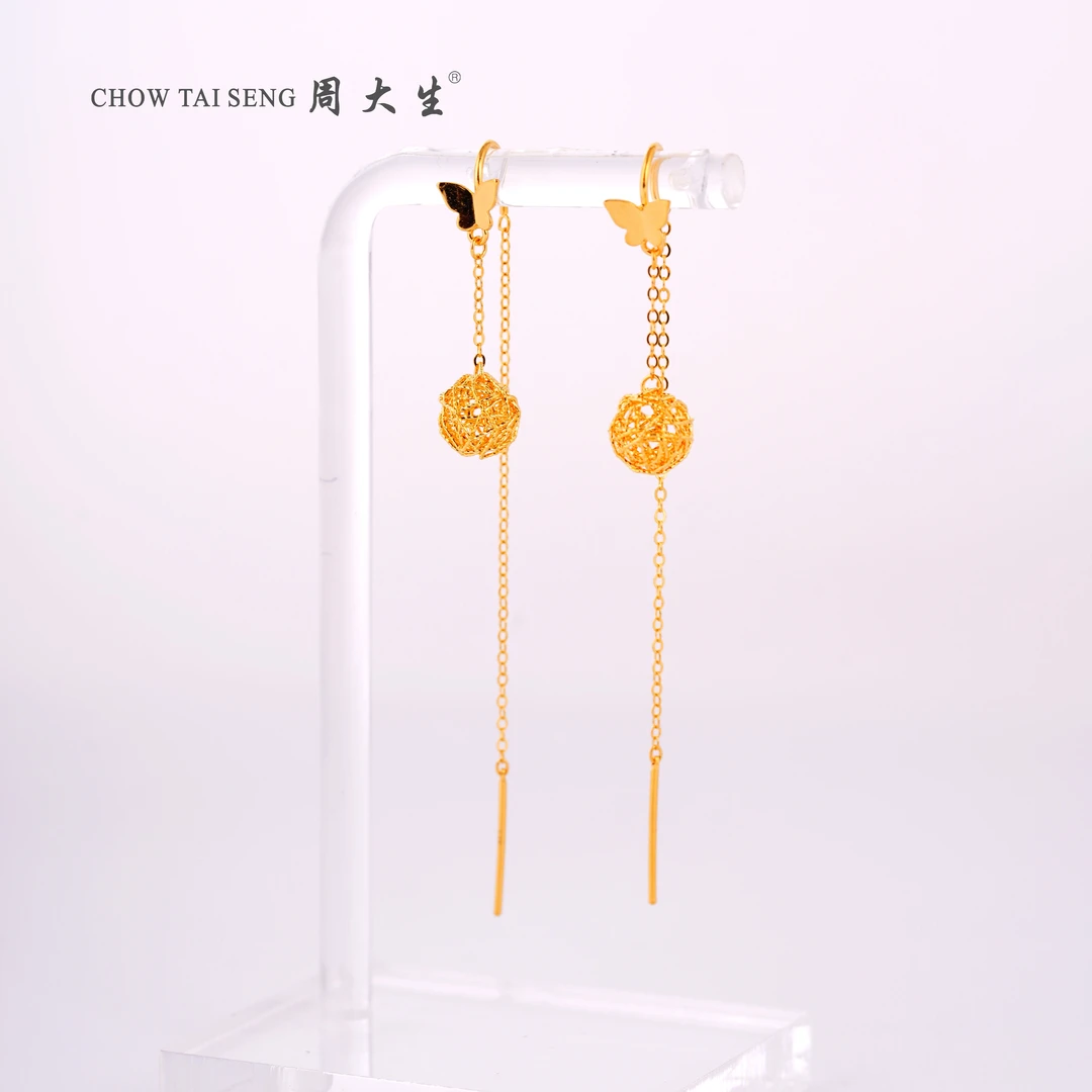 Chow Tai Seng/周大生绣球蝴蝶U形足金耳线 2.88g 150号