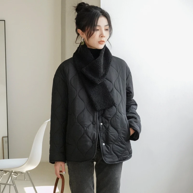冬款保暖棉服、加宋小围巾一条