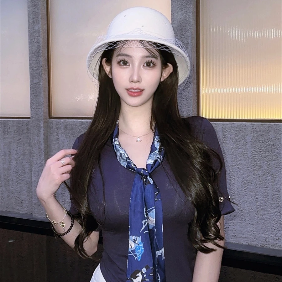 韩系金秘书气质别致绝美小时尚高级感飘带围巾领通勤V领短袖打底T