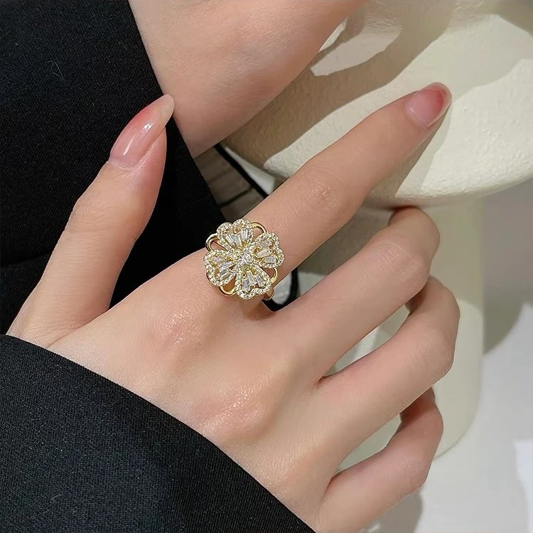小草旋转戒指好物轻奢指环满镶时尚