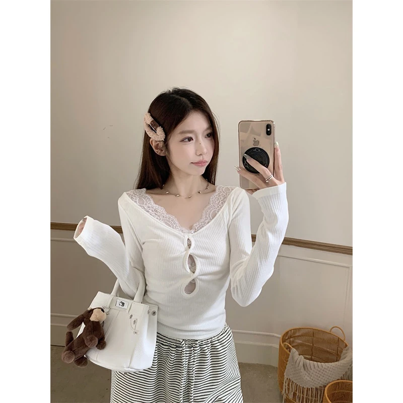 秋季纯欲风显瘦镂空拼接蕾丝长袖T恤修身长袖打底收腰气质3081