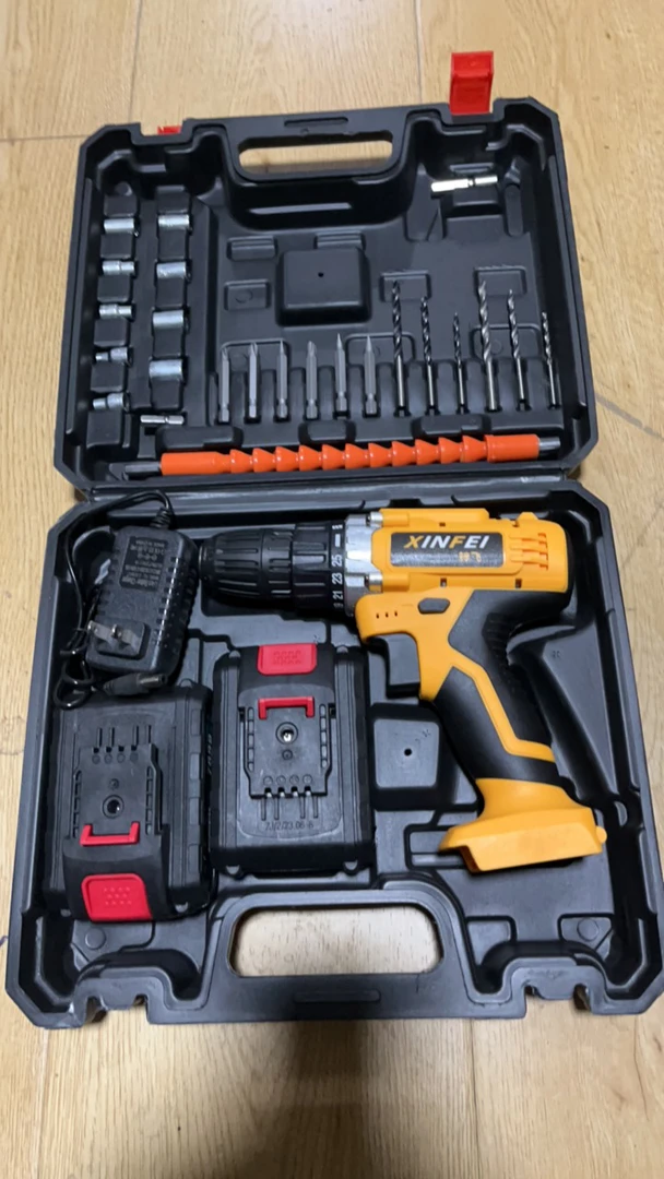 锂电手电钻工具套盒两电一充