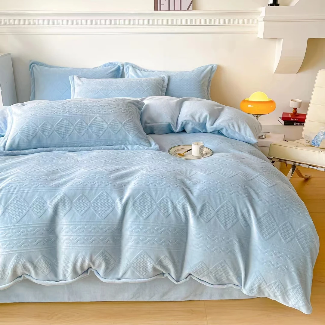 加厚加绒雕花保暖牛奶四件套床上用品被套床单4件套奶绒被罩