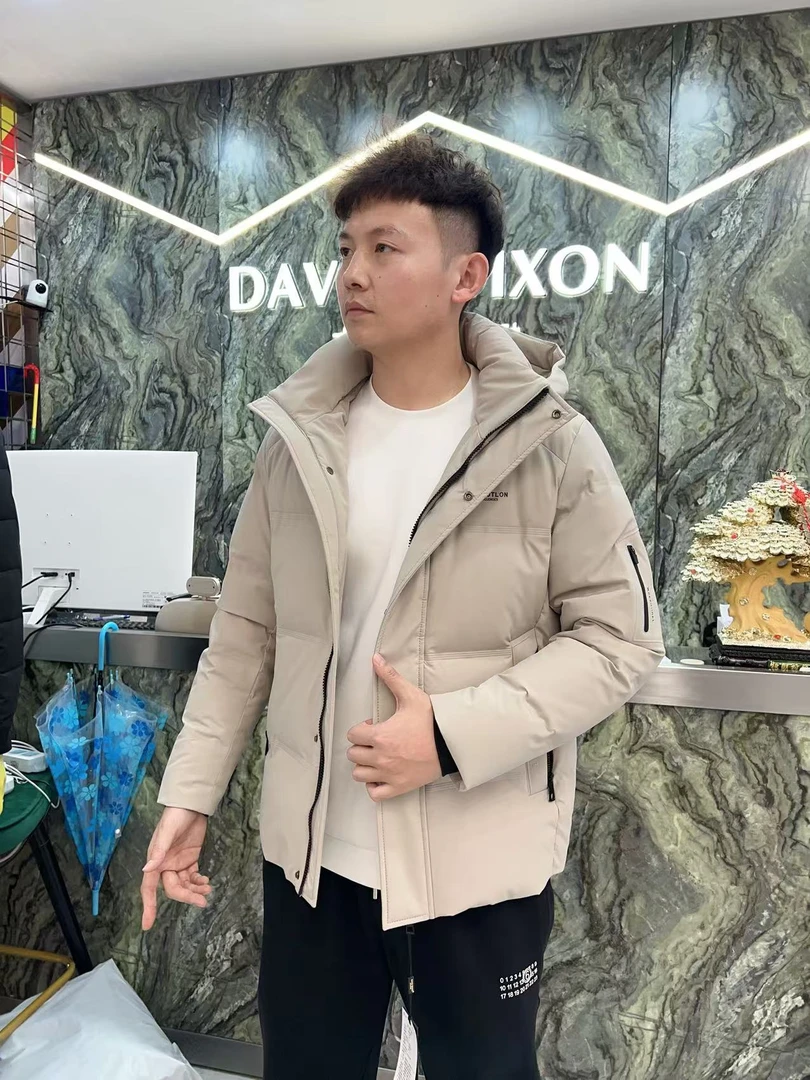 连帽（帽子可脱卸）经典款羽绒服279