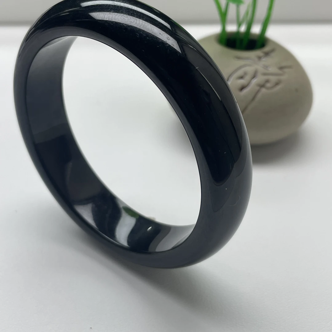 正品天然和田玉女款手镯玉石手镯多样性发货发其一