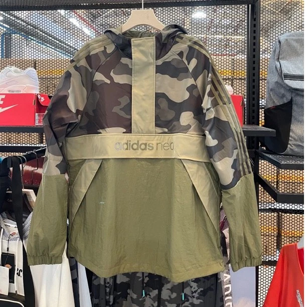 adidas/阿迪达斯经典休闲运动万能潮品时尚个性短袖透气印花