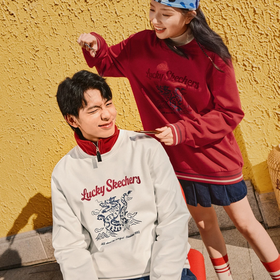 Skechers斯凯奇秦霄贤同款龙年限定新年男女同款圆领卫衣L124U052