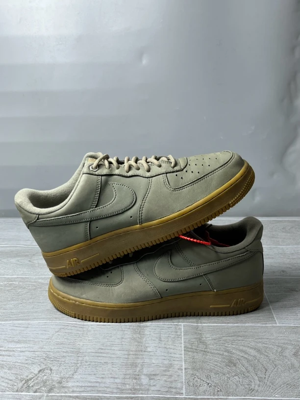42码 9新原盒/nike af1绿棕/板鞋 公价1059