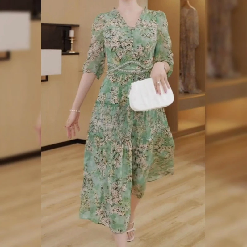 双绉琉璃纱连衣裙女2025夏季新款印花时尚百搭遮肉V领五分袖A字裙