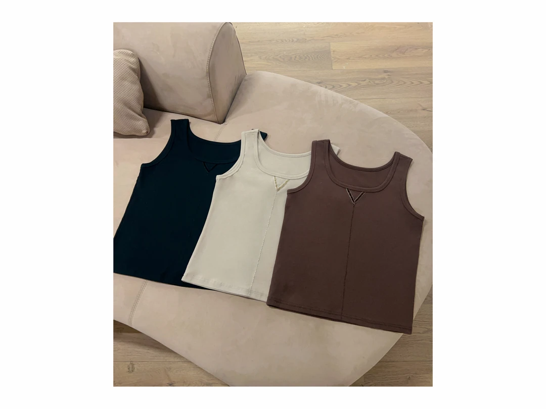 新款“人手B囤背心”875#P01721新款未来辣妹时髦百搭上衣