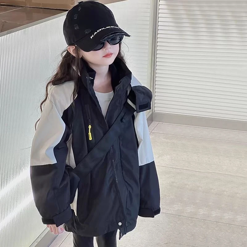 女童冲锋衣三合一春秋2024洋气新款中大童儿童连帽外套风衣夹克衣