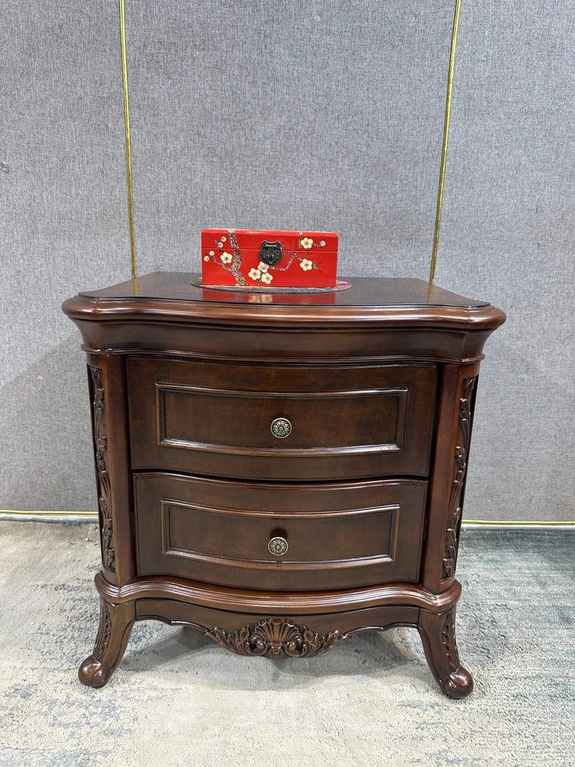 118床头柜670*490*670 美式复古做旧雕花