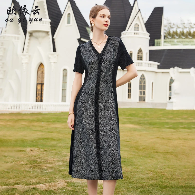 37255中年女夏装收腰大码连衣裙2024新款气质洋气胖妈妈显瘦裙子