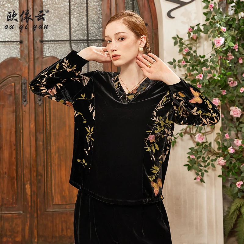 37615欧依云中老年妈妈秋装长袖上衣宽松洋气大码显瘦丝绒小衫