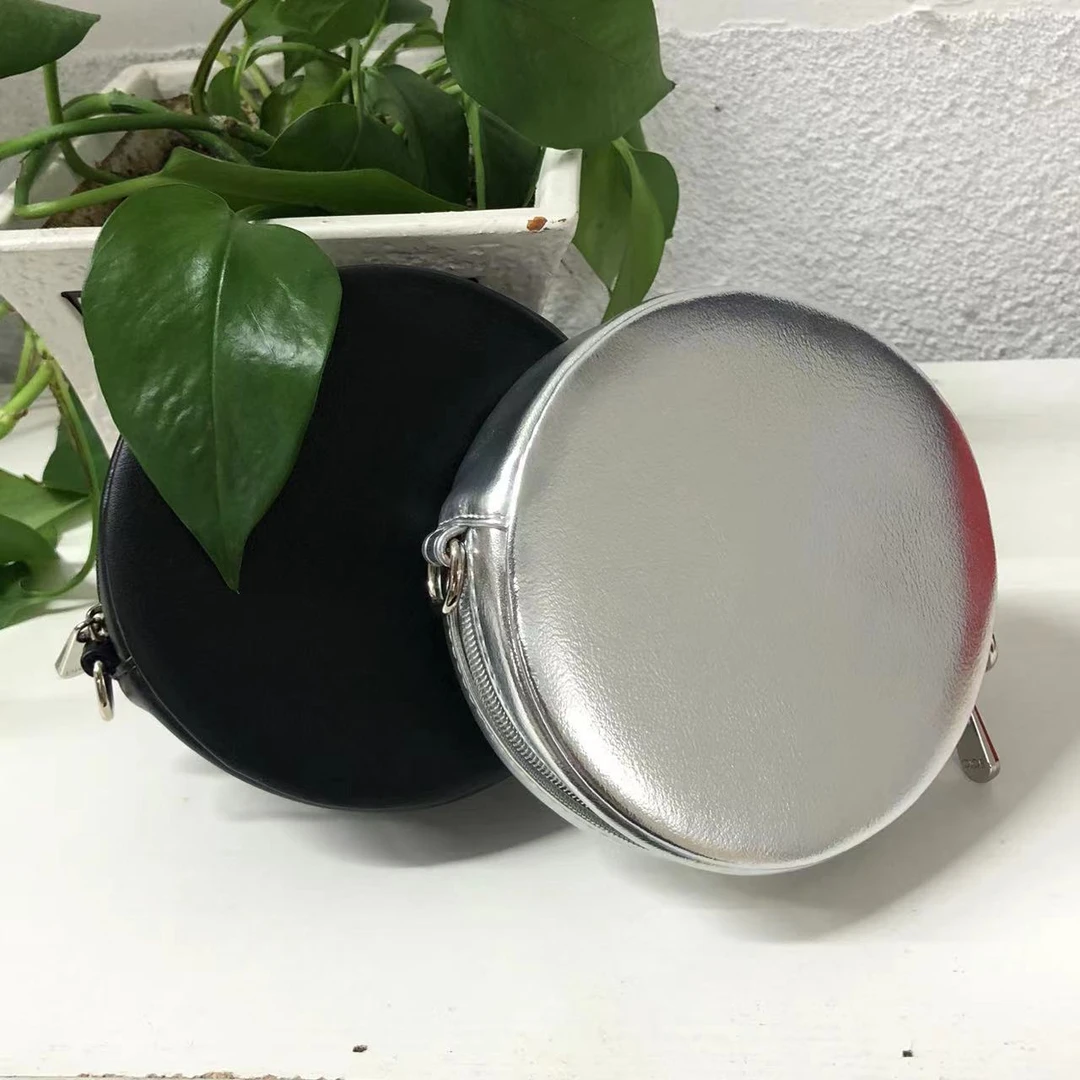 小迪啊~圆饼包包